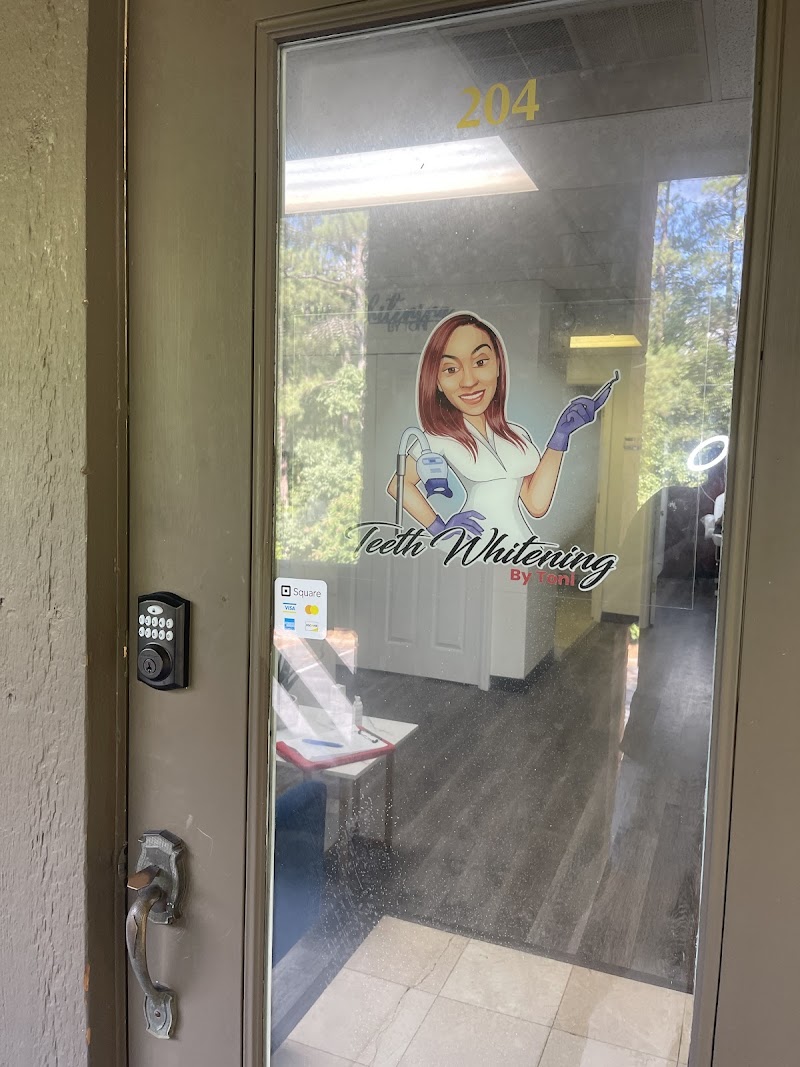 Teeth whitening by Toni photo 3